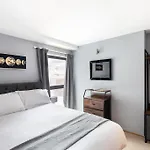 Stylish Apartment With Underground Parking