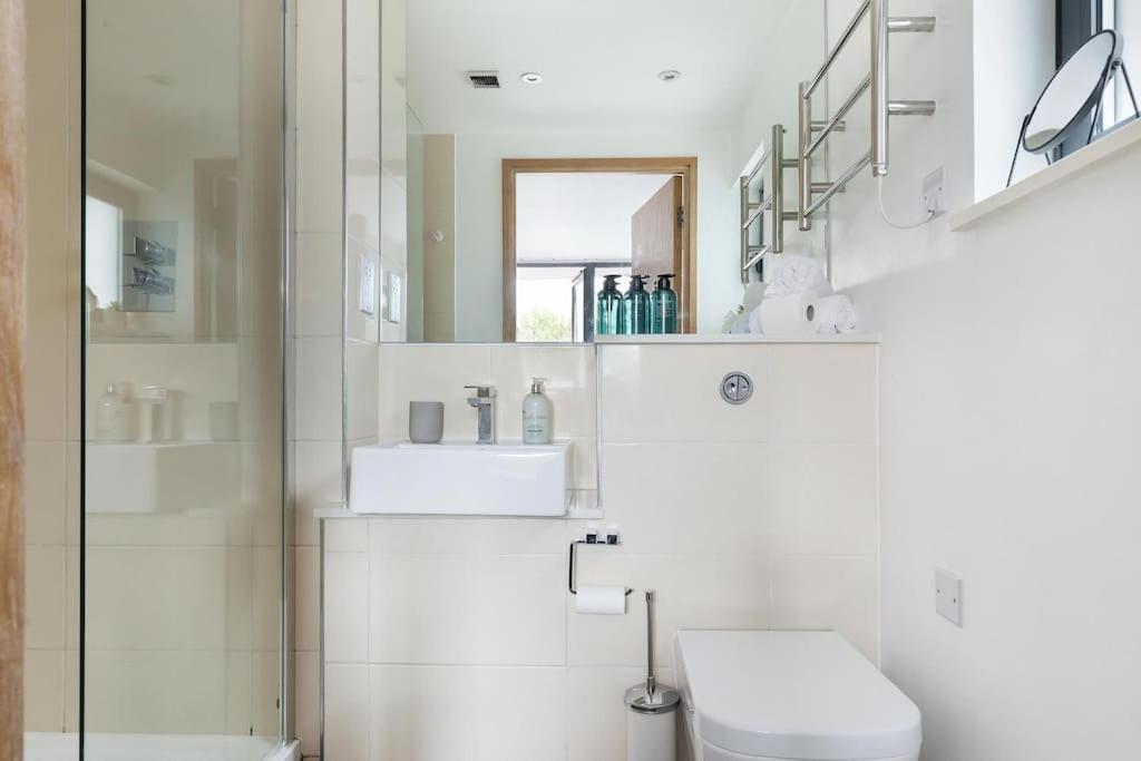 Stylish With Underground Parking * London